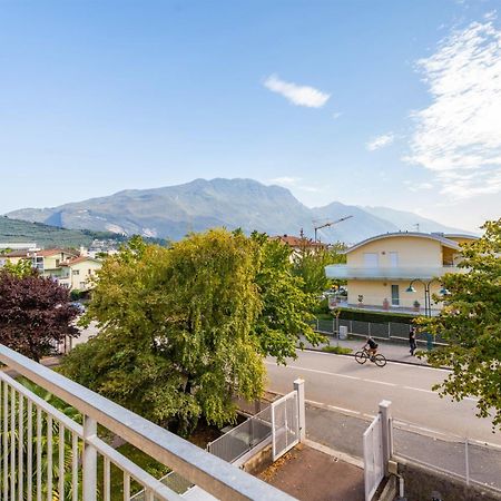 Be & Being - Milena Apartman Riva del Garda Kültér fotó